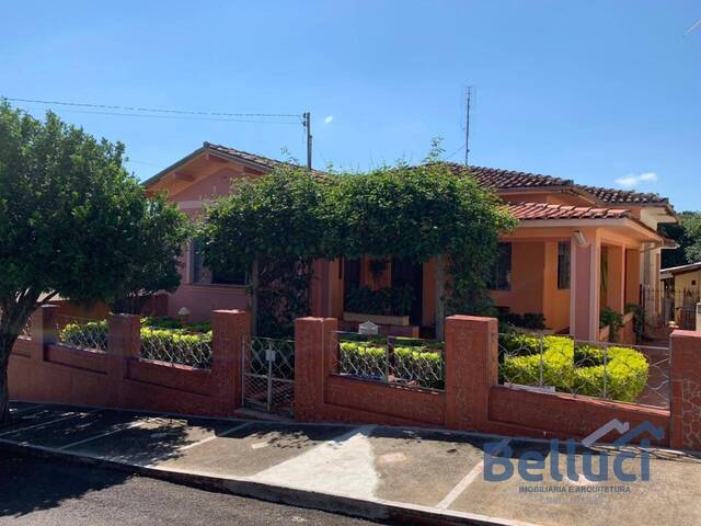 #800 - Casa para Venda em Piraju - SP - 1
