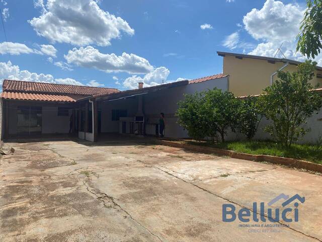 Casa para Venda em Piraju - 2