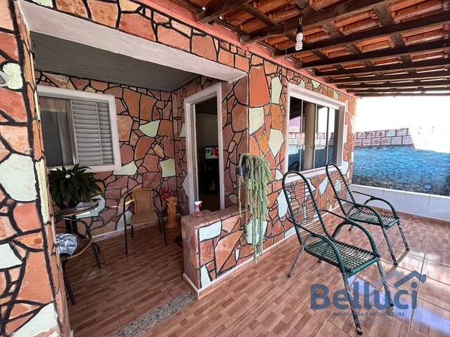 Casa para Venda em Sarutaiá - 4