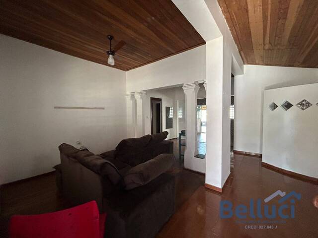 #1022 - Casa para Venda em Piraju - SP