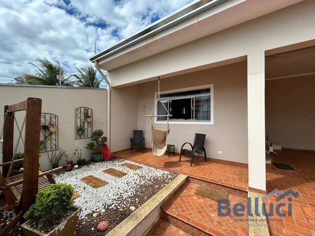 #1051 - Casa para Venda em Piraju - SP