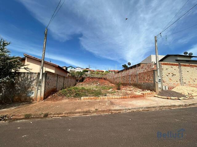 #1066 - Terreno para Venda em Piraju - SP