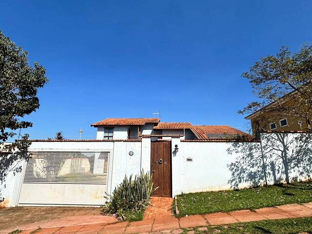 #1099 - Casa para Venda em Piraju - SP - 2