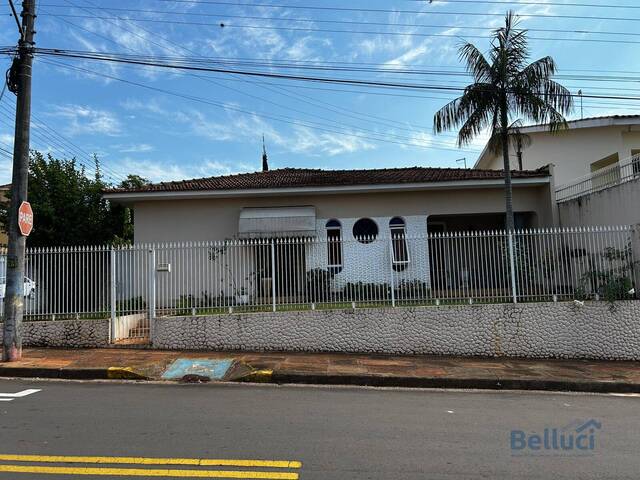 #1109 - Casa para Venda em Piraju - SP - 2