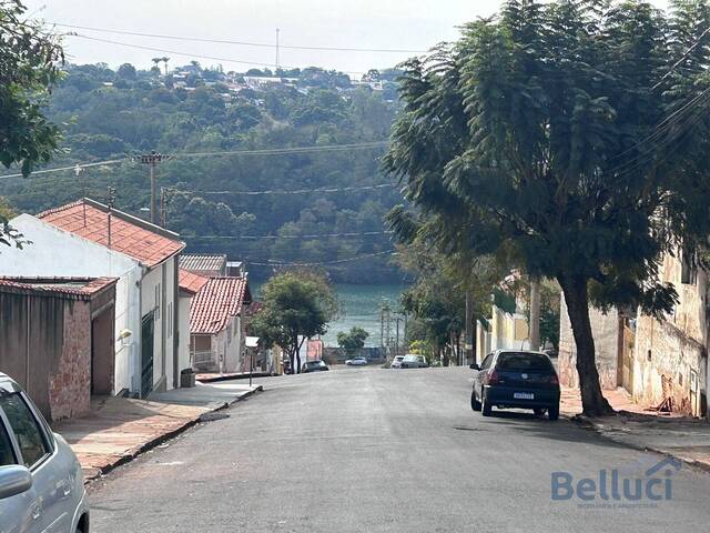#1112 - Casa para Venda em Piraju - SP