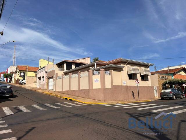 #1221 - Casa para Venda em Piraju - SP - 1