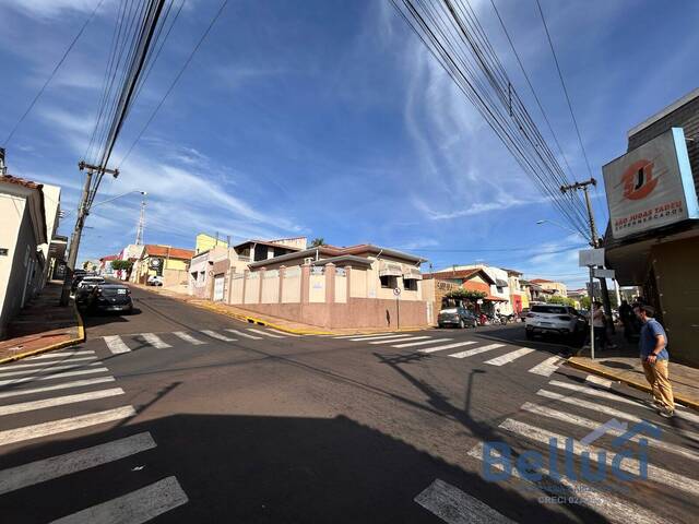#1221 - Casa para Venda em Piraju - SP - 2