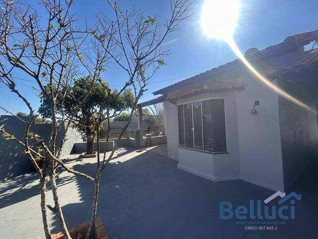 #1321 - Casa para Venda em Piraju - SP - 2