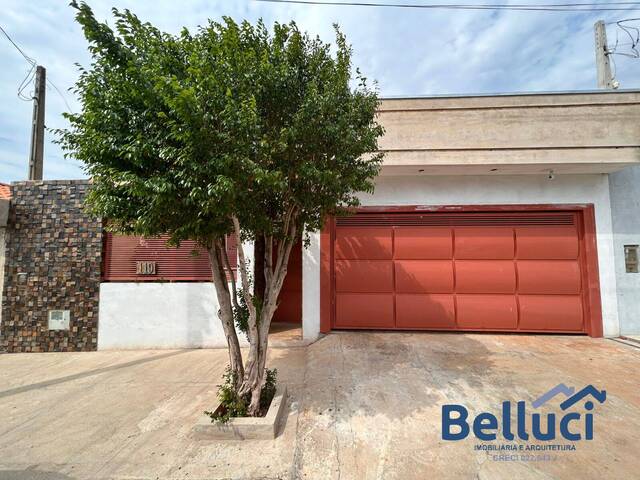 #1333 - Casa para Venda em Piraju - SP - 1