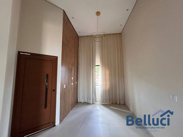 #1352 - Casa para Locação em Piraju - SP - 2