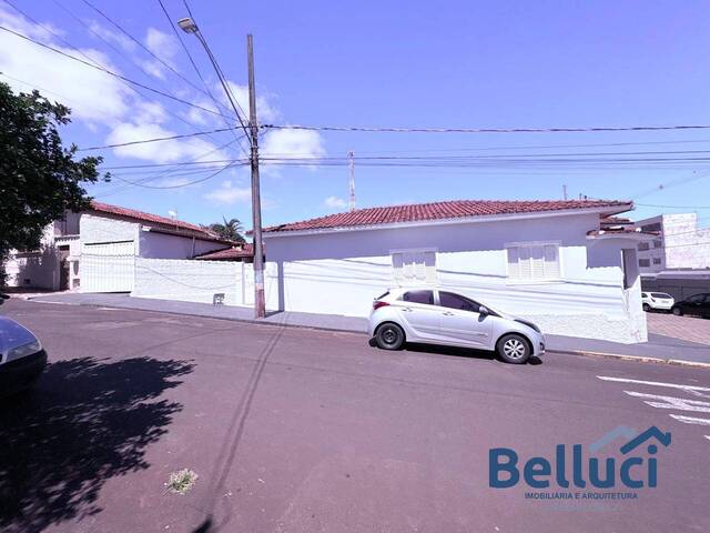 #1358 - Casa para Venda em Piraju - SP - 2