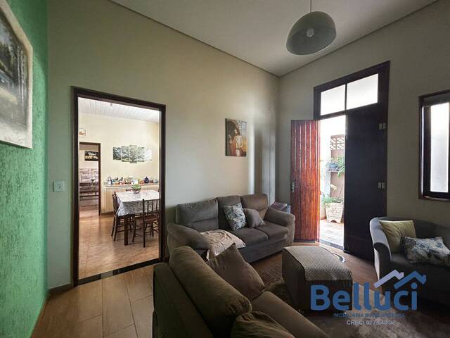 #1402 - Casa para Venda em Piraju - SP - 2