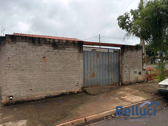 #1422 - Casa para Venda em Piraju - SP - 1