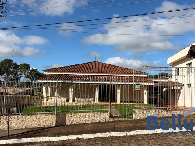 #1499 - Casa para Venda em Piraju - SP - 1