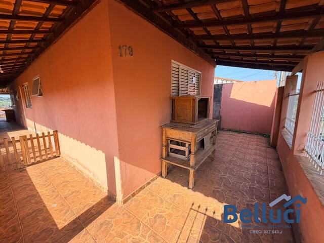 #1526 - Casa para Venda em Piraju - SP - 2